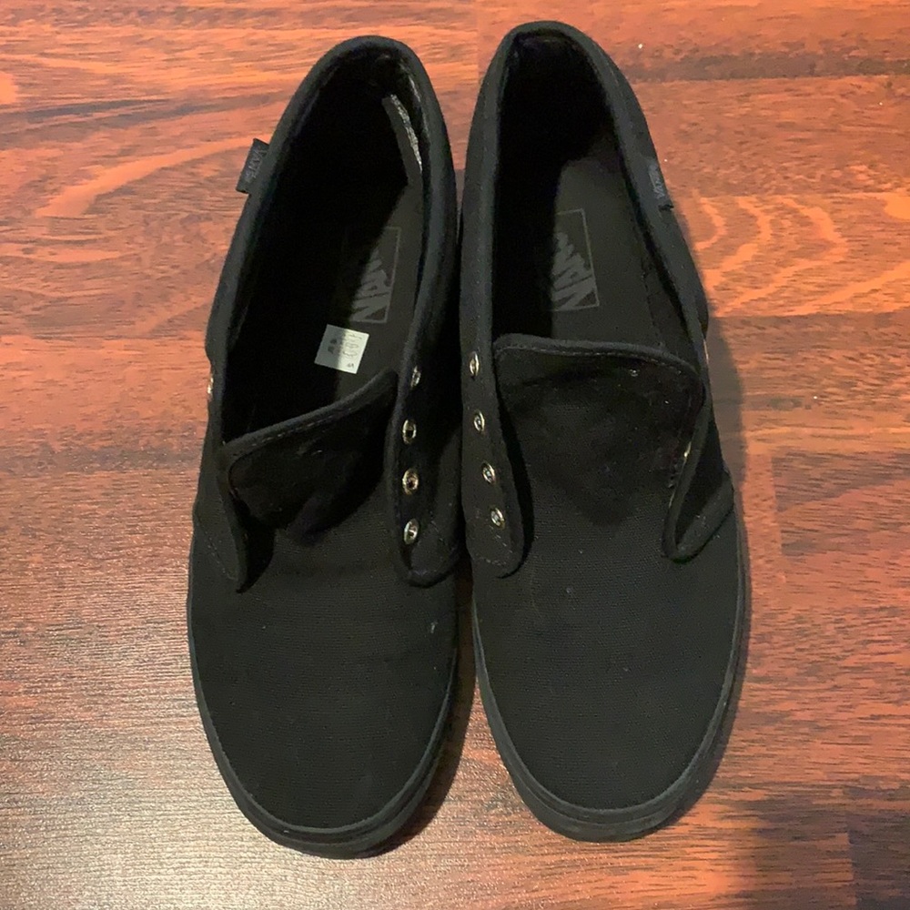 COPY - worn once men’s mids  vans. WITHOUT LACES